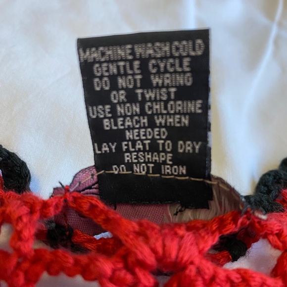 QUESTIONS BY SAY WHAT? Metallic Rainbow Crochet Boho Festival Top M - Picture 14 of 16